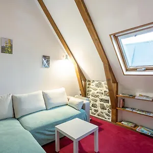 https://gite-les-marmottes.hotels-rhonealpes.com