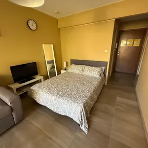https://studio-antonio.fr-provencehotel.com